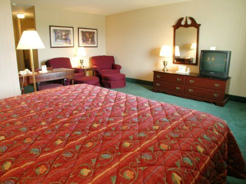 Moberly Inn & Suites Room photo